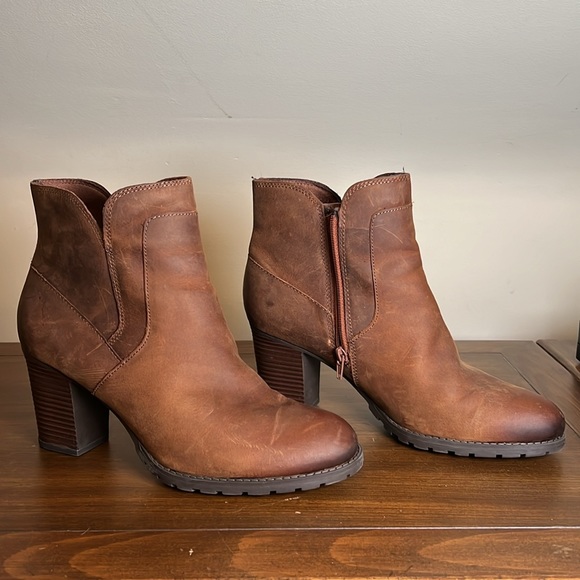Clarks Verona Step Fashion Boot, Dark Tan Leather Size 12 Medium - Picture 5 of 6